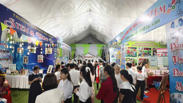 UBND xã Cai Kinh tổng kết Cuộc thi lập trình, điều khiển Rô bốt và Ngày hội trưng bày sản phẩm STEM năm học 2025 – 2026