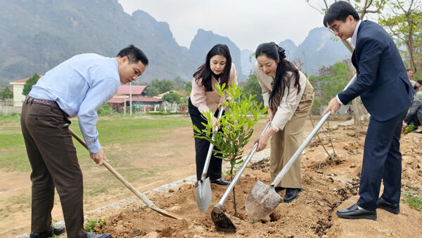 UBND xã Cai Kinh phát động Tết trồng cây đời đời nhớ ơn Bác Hồ xuân Bính Ngọ 2026