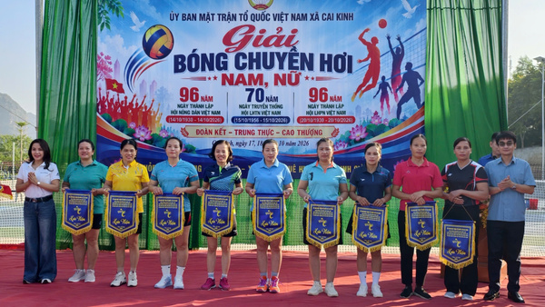 Khai mạc giải bóng Chuyền hơi nam, nữ chào mừng các ngày truyền thống trong tháng 10