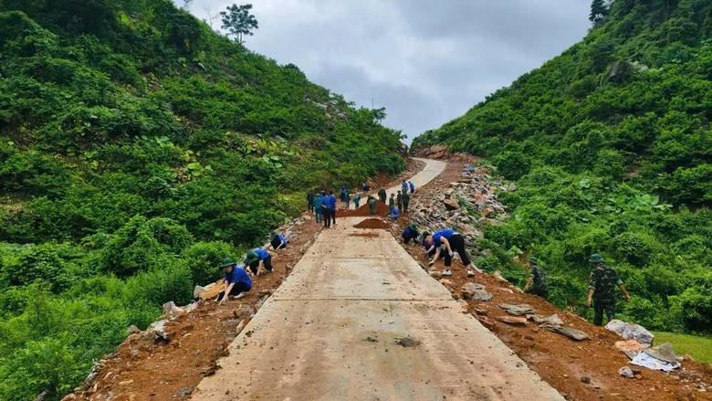 Quân dân đồng lòng phá đá mở đường vào khu dân cư 3 không tại Lạng Sơn- Ảnh 3.